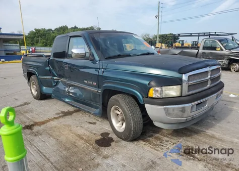 1997 Dodge Ram 1500 из США, поврежденный, VIN 3B7HC13Z7VM529301